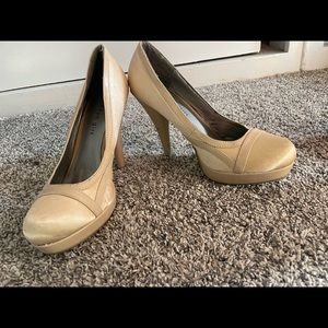 Madden Girl Satin Creamy Heels 8.5